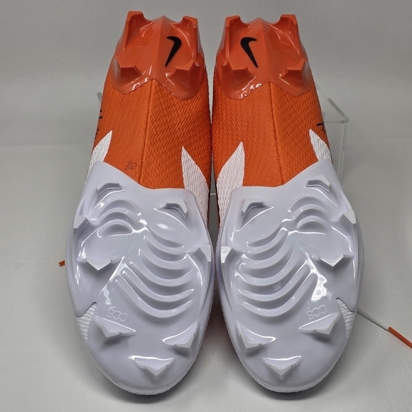 Nike Vapor Edge Speed 360 2 White/Orange Cleats FQ4045-100 Men’s Size 15 New